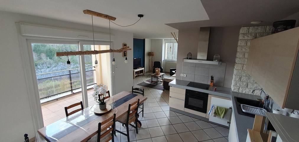 Maison de vacances pour 4 personnes, avec Balcon ainsi que Terrasse et Vue à Morbier