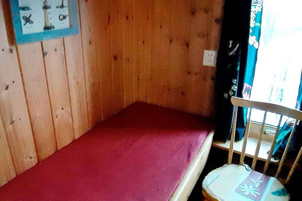 5 person holiday home in Straumsbukta in Kvaløya, Tromsø