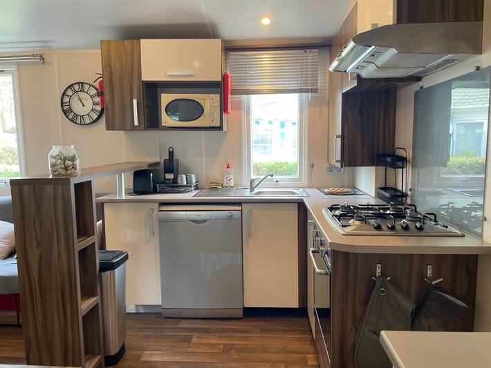 Mobil home pour 6 personnes, avec jardin à Les Mathes - 3