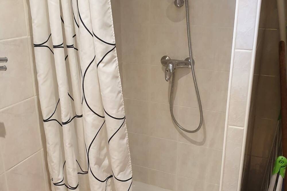 Appartement entier, Appartement dans chalet , idéalement situé, vue lac Léman à 3km de Thonon in Armoy, Région de Thonon-les-Bains