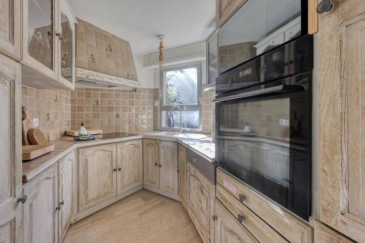 Location de vacances pour 6 personnes, avec terrasse et jardin dans Casino De Cavalaire - 3