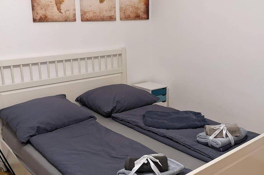 Ganze Wohnung, Altbau am Main in Würzburg, Fränkisches Weinland