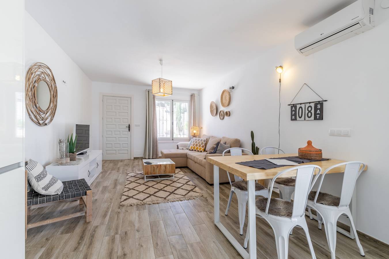 Villa de vacances 'Casa Verano Eterno' avec piscine, jardin et vue sur la montagne in Benissa, Costa Blanca
