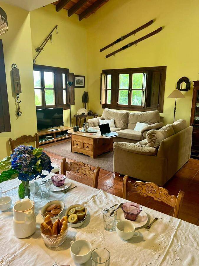 Casa rural para 8 personas, con Terraza además de Jardín y Piscina en Pancar (Asturias) - 2