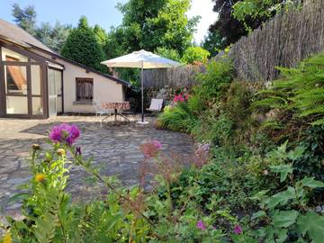 Gîte pour 3 personnes, avec terrasse en Corrèze