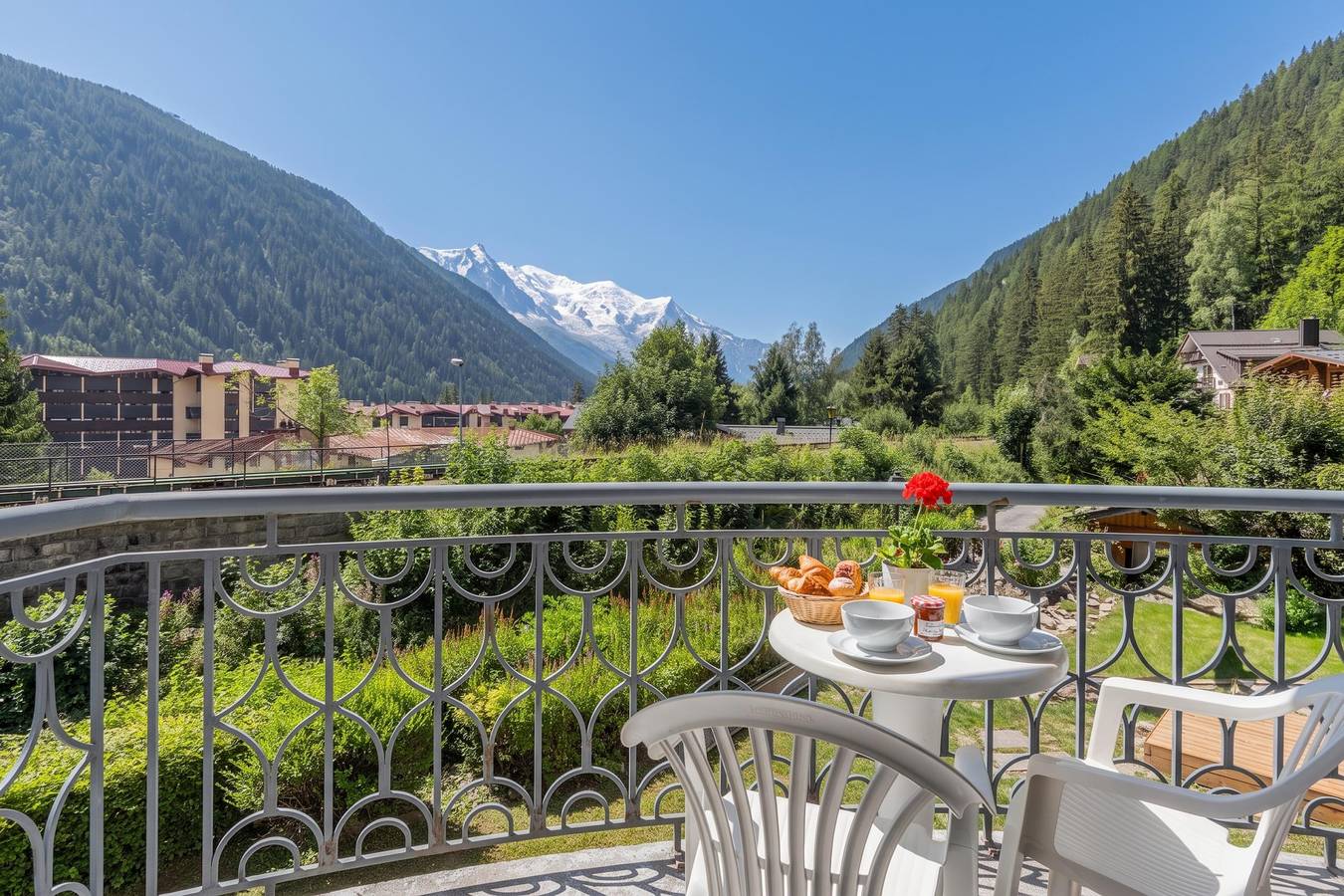 Appartamento intero, Le Cristal Nb4 Mont-Blanc View, Pool, Private Sauna, Parking & Free Wifi in Argentière, Chamonix-Mont-Blanc