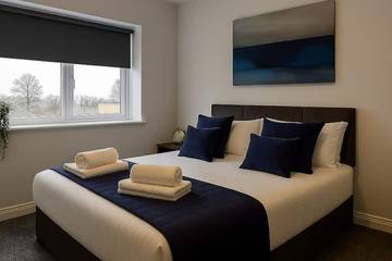 Holiday Rental for 5 People in Huddersfield, West Yorkshire, Photo 1