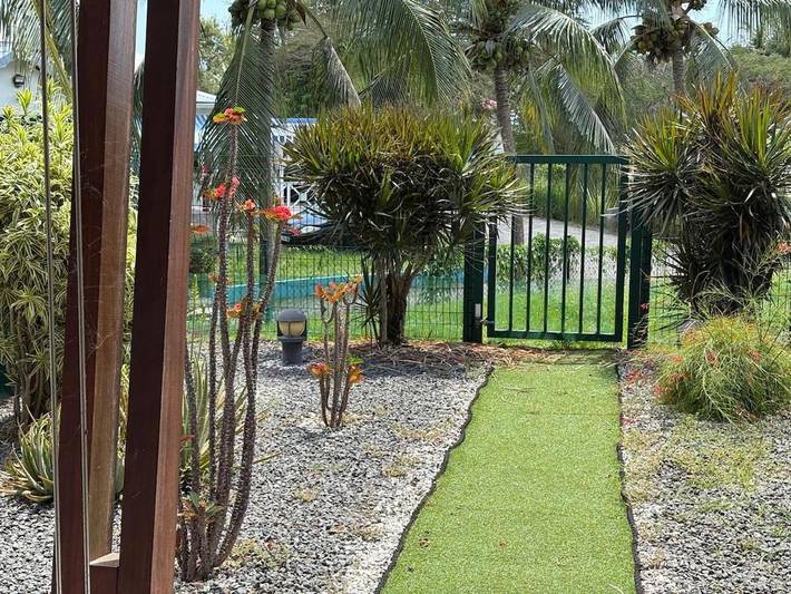 Gîte pour 2 personnes, avec terrasse et vue, animaux acceptés dans Plage de Saint-Félix - 3