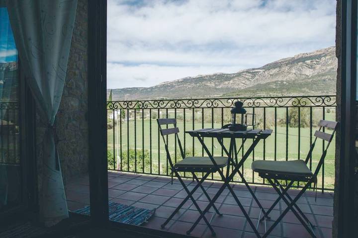 Gîte pour 4 personnes, avec vue et terrasse à Àger - 2