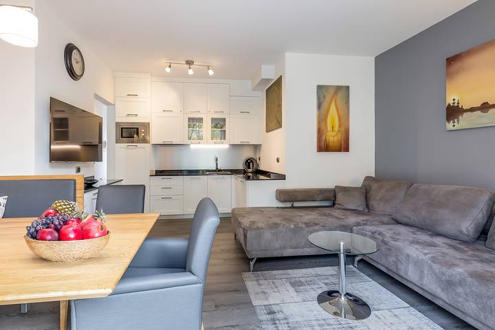 Ferienwohnung für 6 Personen, mit Seeblick und Terrasse, kinderfreundlich am Luganersee - 3