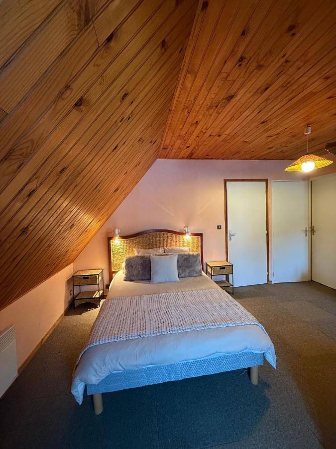 Maison de campagne pour 2 personnes, avec Jacuzzi et Terrasse ainsi que Jardin et Vue à Paulhac