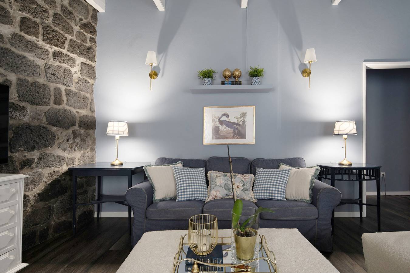 Holiday Home 'Pico Boutique House' with Mountain View, Shared Pool and Wi-Fi in Ribeiras, Pico (Azores)