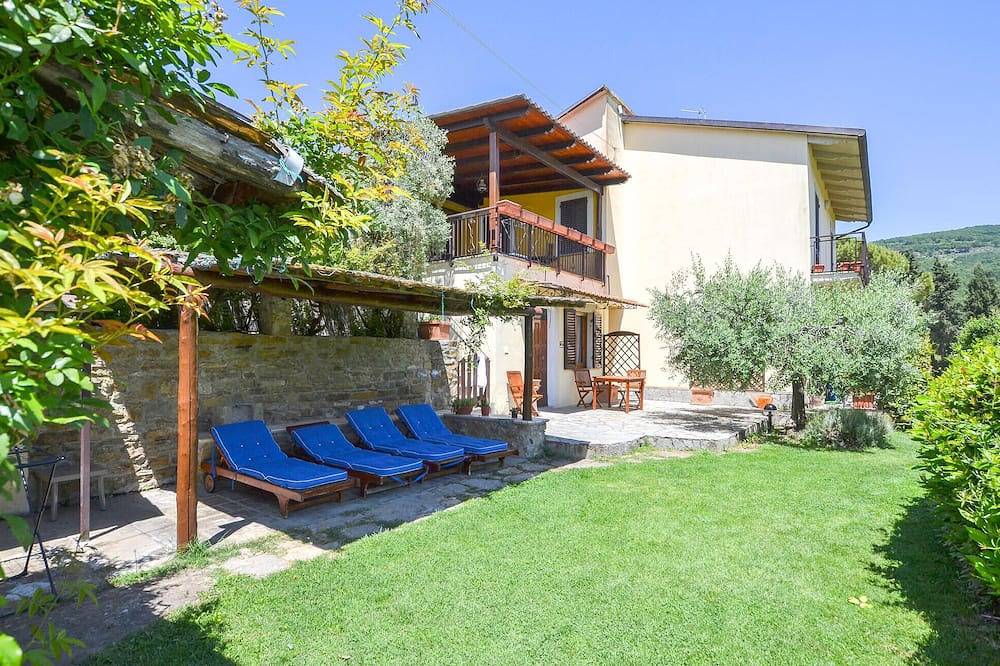 Apartamento entero, Precioso apartamento en Arezzo con piscina al aire libre. in Arezzo, Provincia de Arezzo