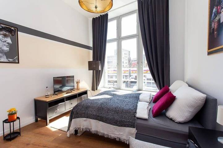 Fullhouse | Halle | M14 Davinci | Zentrum in Halle, Saale-Unstrut