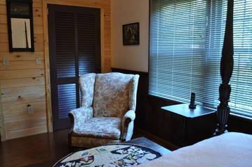 Vacation House for 2 Guests in Stoney Knob, Blue Ridge Mountains, Picture 4