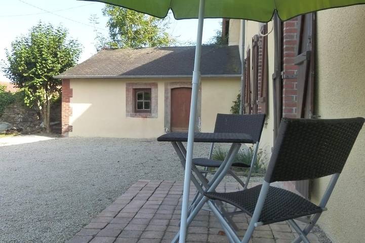 Maison de vacances pour 6 personnes, avec terrasse ainsi que jardin et jacuzzi, animaux acceptés