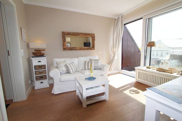 Ferienwohnung für 2 Personen, mit Balkon in Wenningstedt - 2