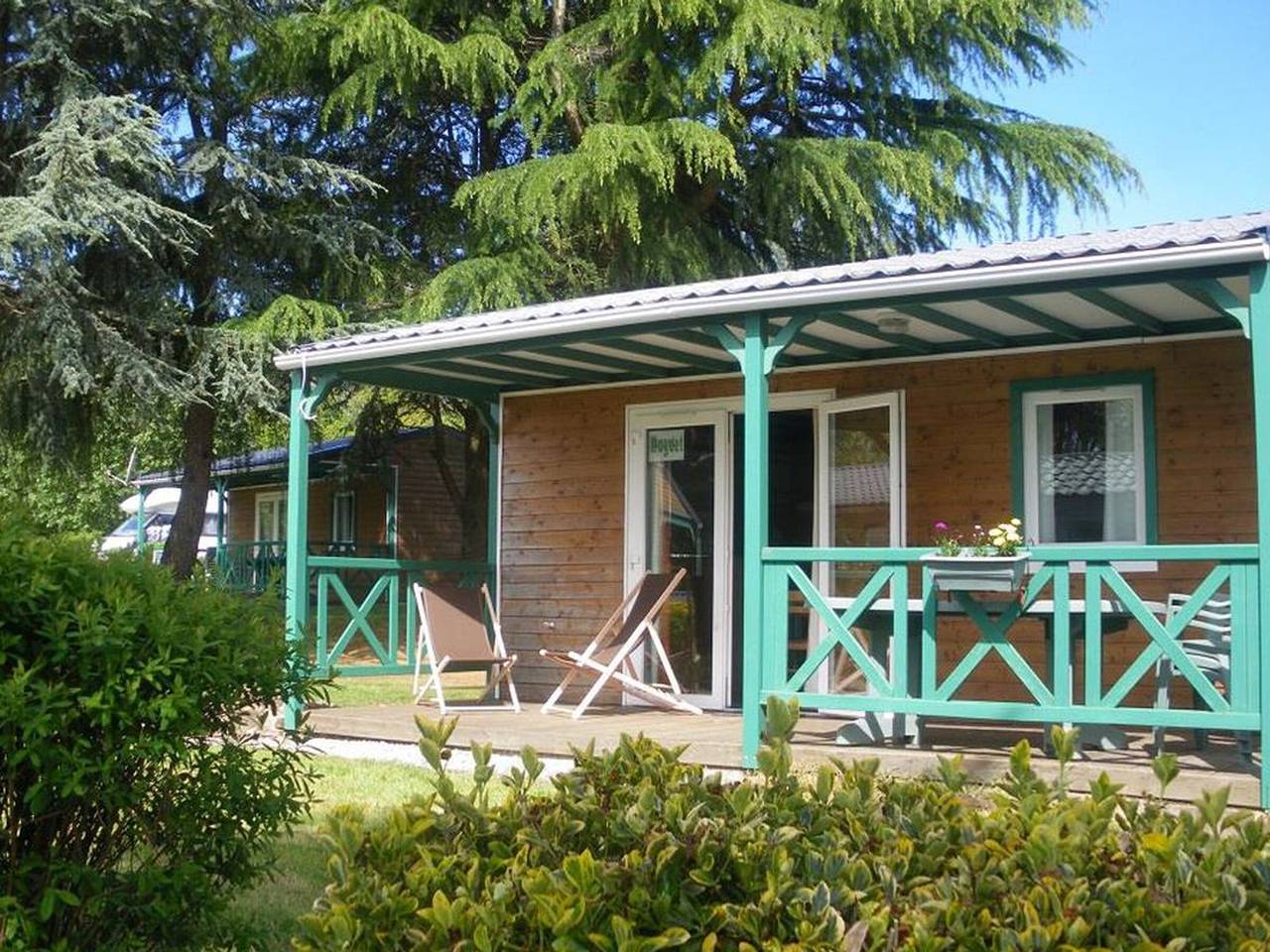 Chalet avec Terrasse pour 4 Pers. in Bieuzy, Région de Pontivy