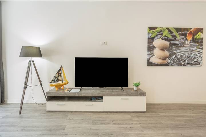 Entire studio, Tanoeiros Studio – 11 in Funchal (Sé), Madeira