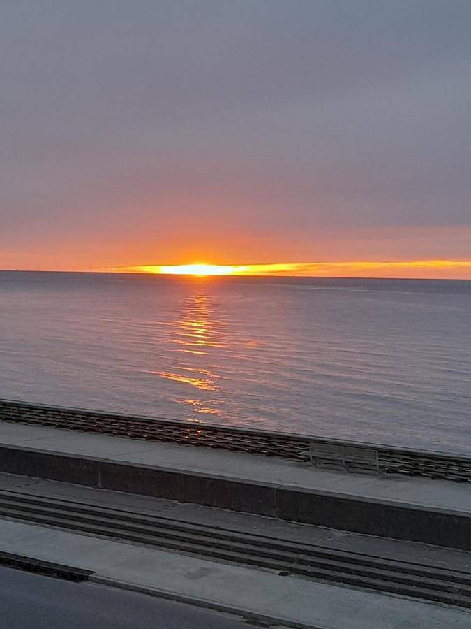 Appartement entier, Vue sur Mer " Villa Des Mouettes " les pieds dans l eau in Veulettes-sur-Mer, Région de Dieppe
