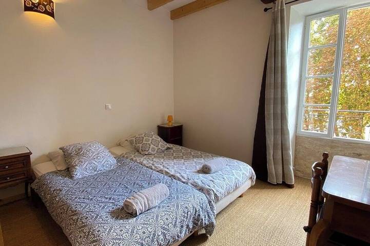 Gîte pour 8 personnes, avec terrasse, animaux acceptés à Blaye - 4