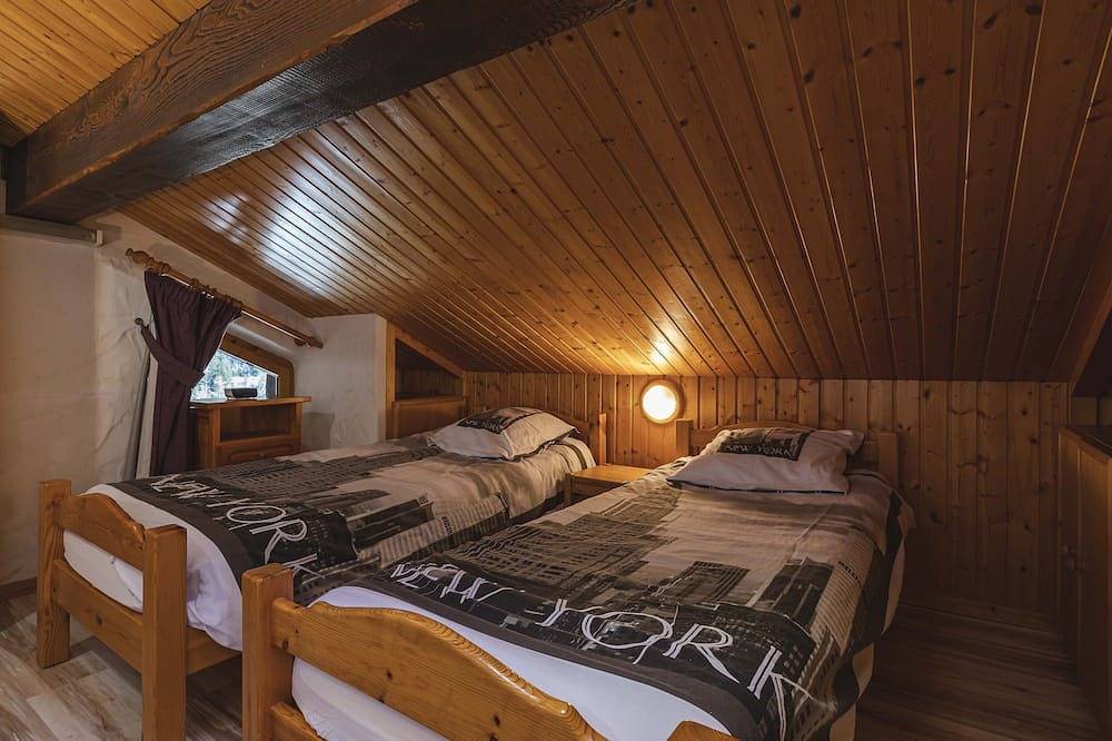Schönes Chalet mit Blick nach Süden bis Champagny in Champagny-en-Vanoise, Nationalpark Vanoise
