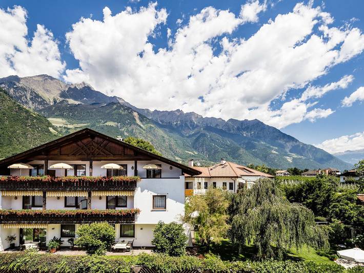 Ferienwohnung für 2 Personen, mit Ausblick und Balkon sowie Garten - 1