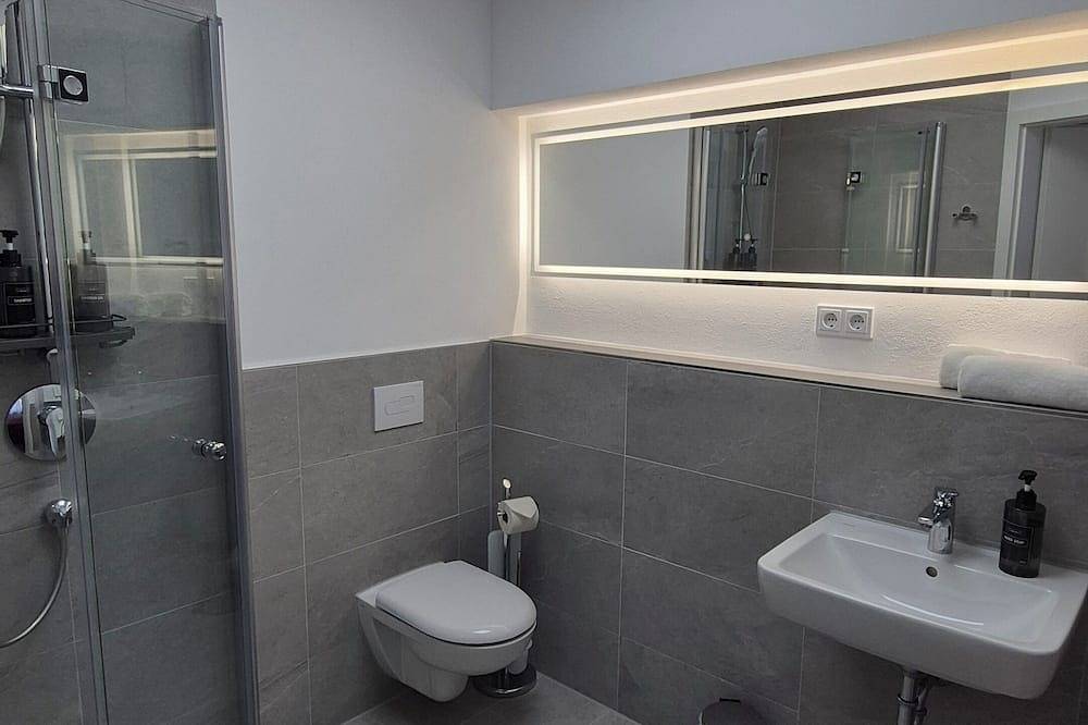 Ganze Wohnung, Apartments Seibel \ndoppel-/Zweibettzimmer mit Balkon in Sondelfingen, Reutlingen