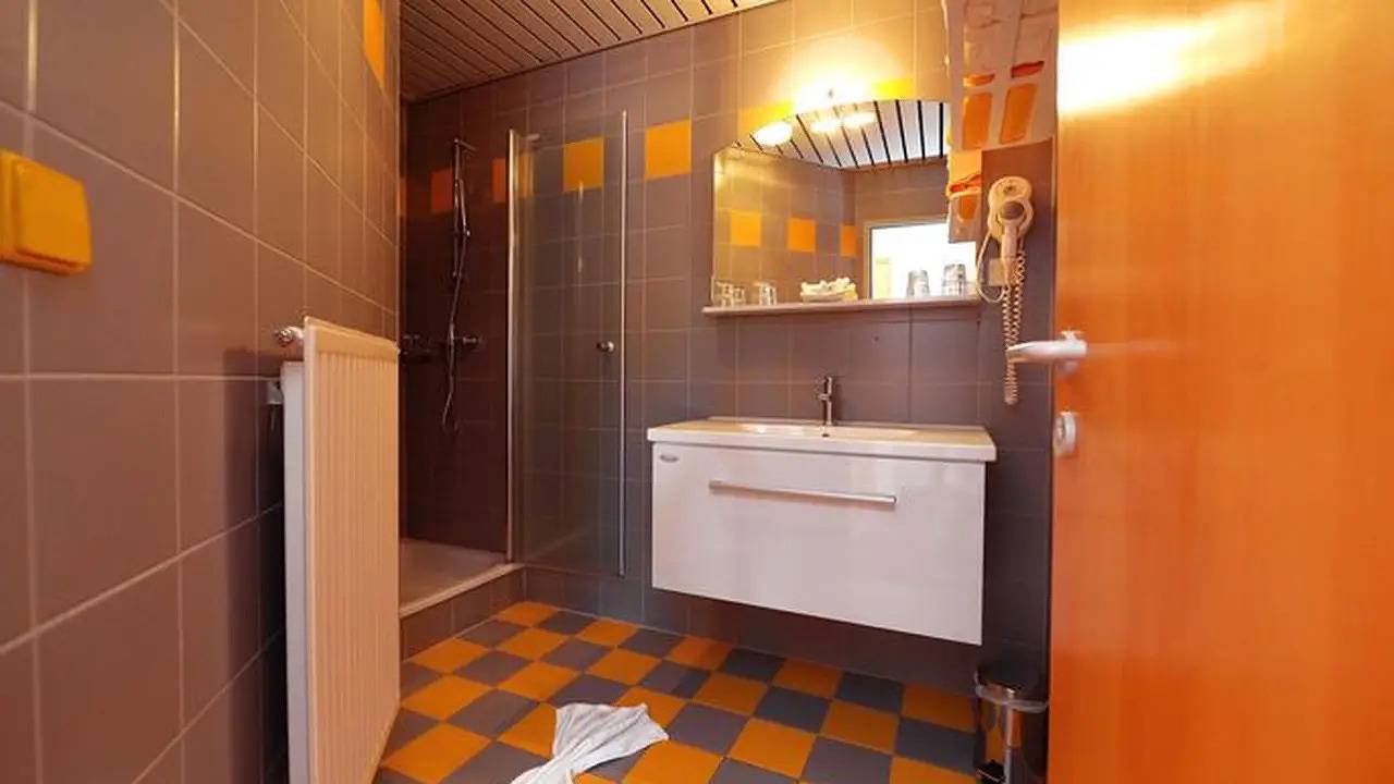 Doppelzimmer für 2 Personen (20 m²) in Faak am See in Karawanken und Bachergebirge, Finkenstein am Faaker See