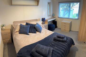 Glamping for 6 People in Mersea Island, Colchester, Photo 2
