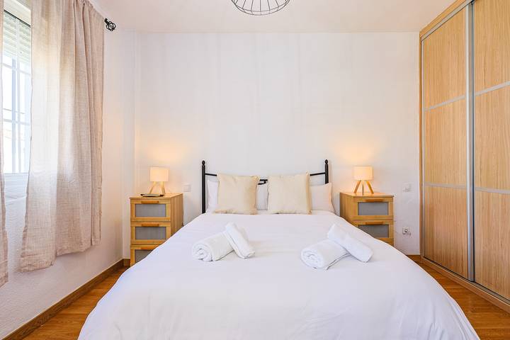 Casa Los Patios Mairena · 6 Pax · 2 Baños · Ac in Mairena del Aljarafe, Sevilha Província