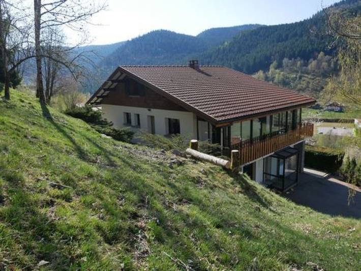 Maison de vacances pour 15 personnes, avec Balcon et Jacuzzi ainsi que Terrasse et Jardin à La Bresse