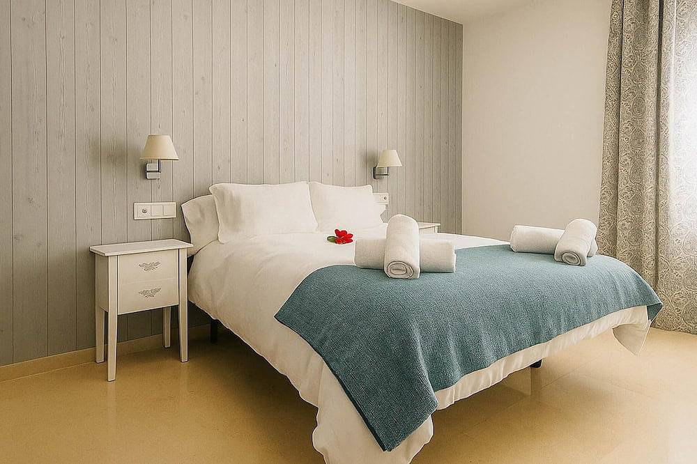 Modernes Strandbungalow mit Klimaanlage und Wlan, ideal für Familienurlaub in Saladillo Benamara, Estepona