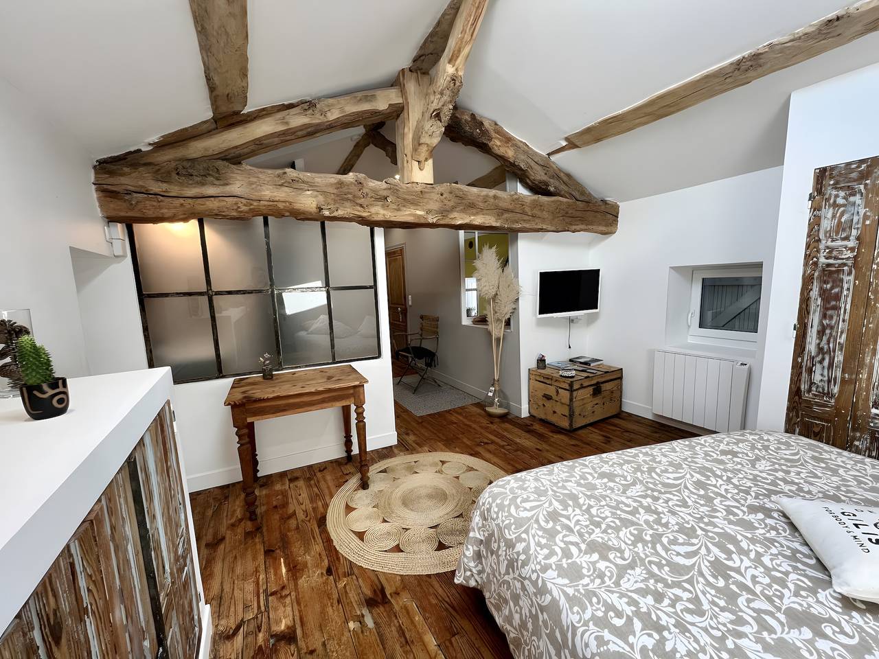 Bed and Breakfast 'Pampa' mit gemeinsamer Terrasse, Garten und Wlan in Riom, Zentralmassiv