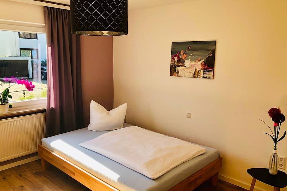 Ganze Wohnung, Doppelzimmer mit Gemeinschaftsbad in Lauchringen, Südschwarzwald