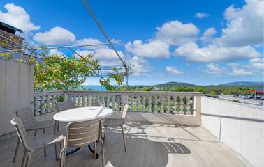 Ferienwohnung für 9 Personen in Pirovac, Šibenik-Knin, Bild 1