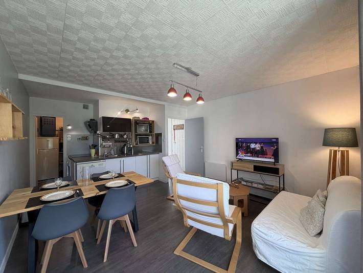 Gîte pour 4 personnes, avec balcon dans Plage des Becs - 4