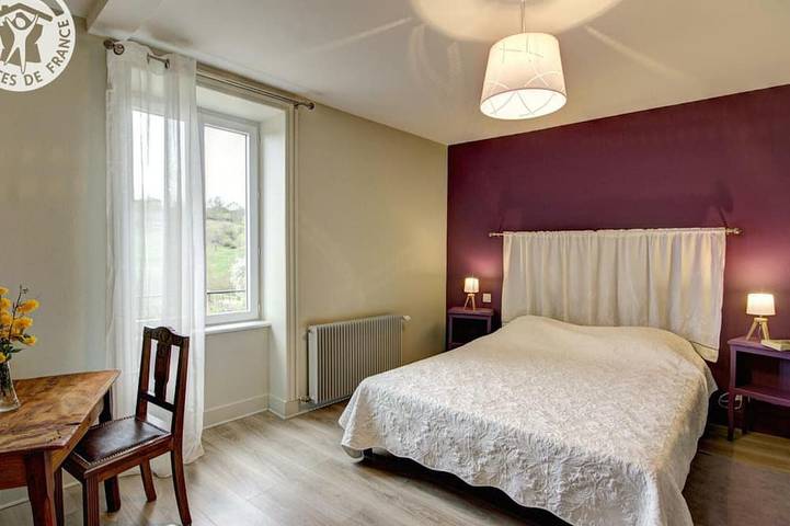 Gîte pour 12 personnes, avec jardin à Saint-Didier-sur-Rochefort - 2