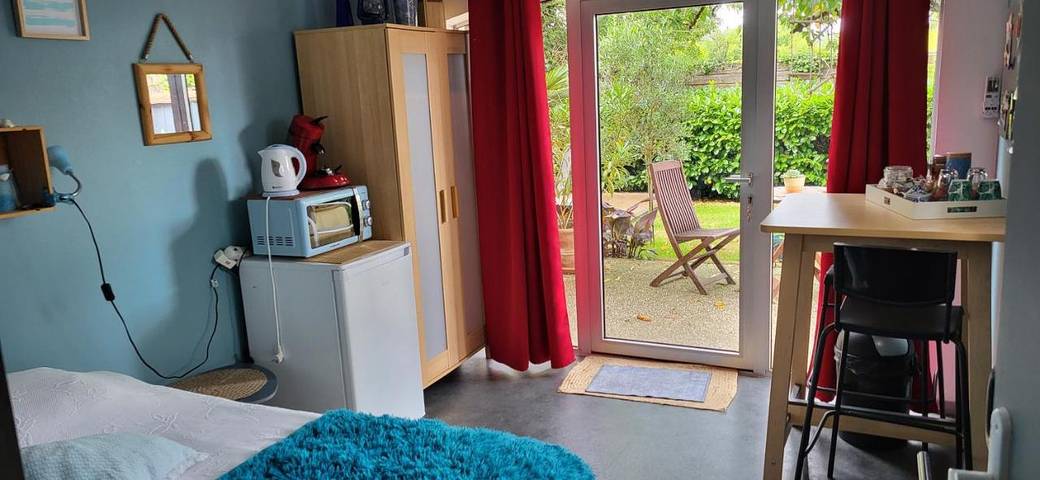 Gîte pour 2 personnes, avec terrasse à Eysines - 2