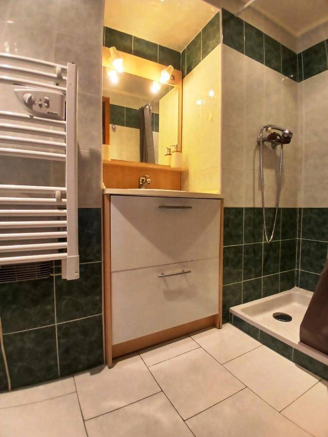 Gîte pour 2 personnes, avec vue et terrasse à Saint-Sauveur-sur-Tinée - 4