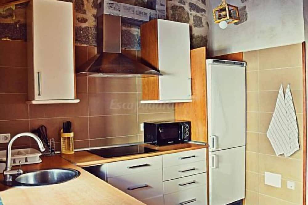 Self catering El Rincón de Iruelas for 4 people in El Barraco, El Burguillo Reservoir