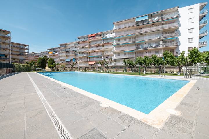 Location de vacances pour 6 personnes, avec Balcon et Jardin à Platja de la Pineda