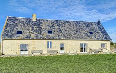 Location de vacances pour 12 personnes, avec jardin, animaux acceptés à Cricqueville-en-Bessin