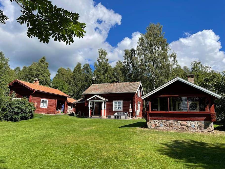 Idyllic Dalarna farmhouse at the lake in Leksand, Dalarna