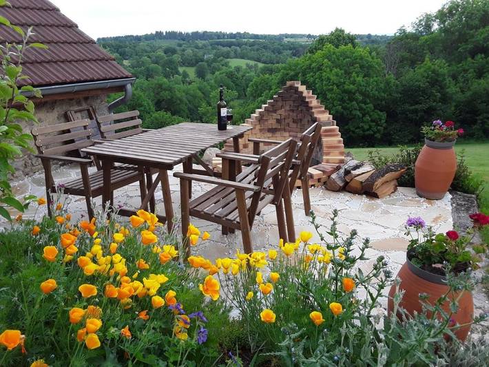 Location de vacances pour 4 personnes, avec jacuzzi et terrasse à Saint-Priest-des-Champs - 4