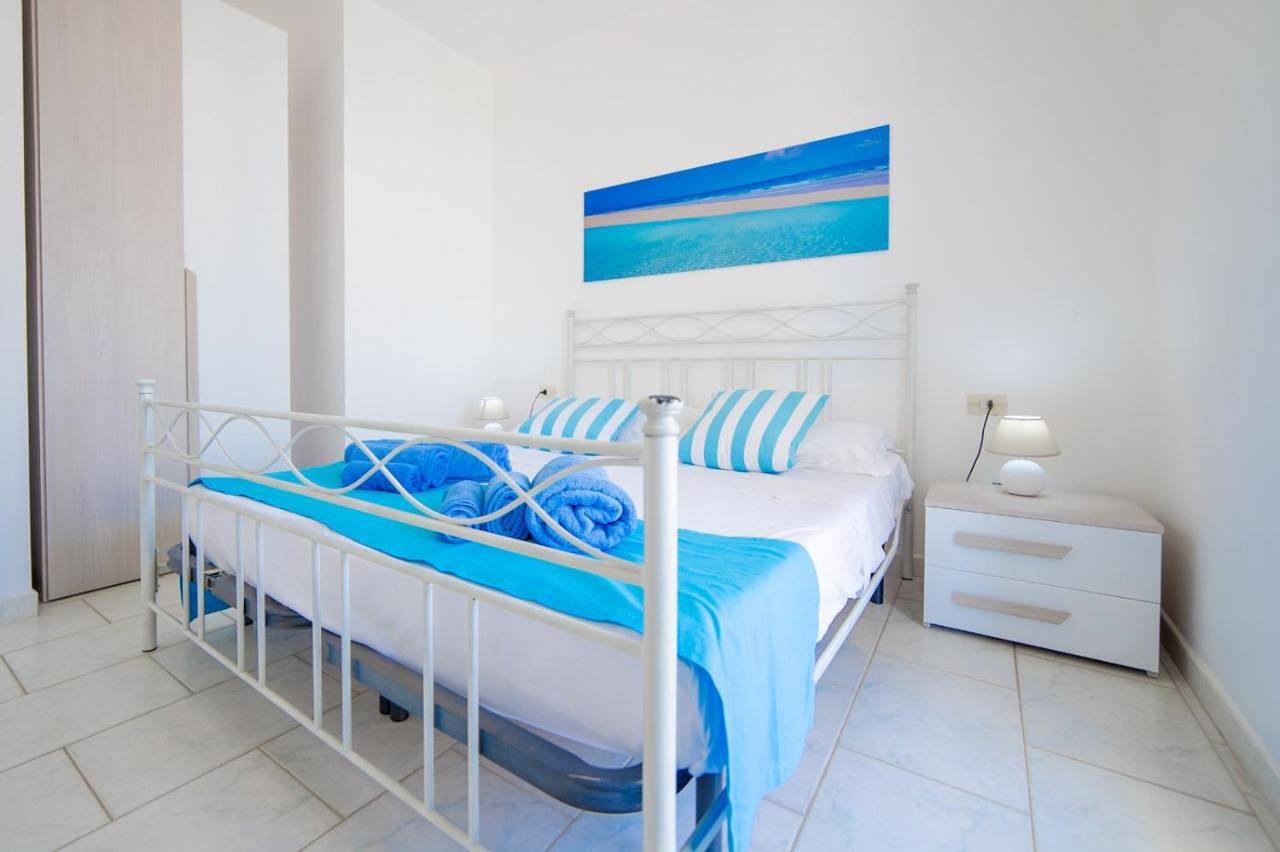 Apartment with Terrace in Marina di Pescoluse, Torre Vado