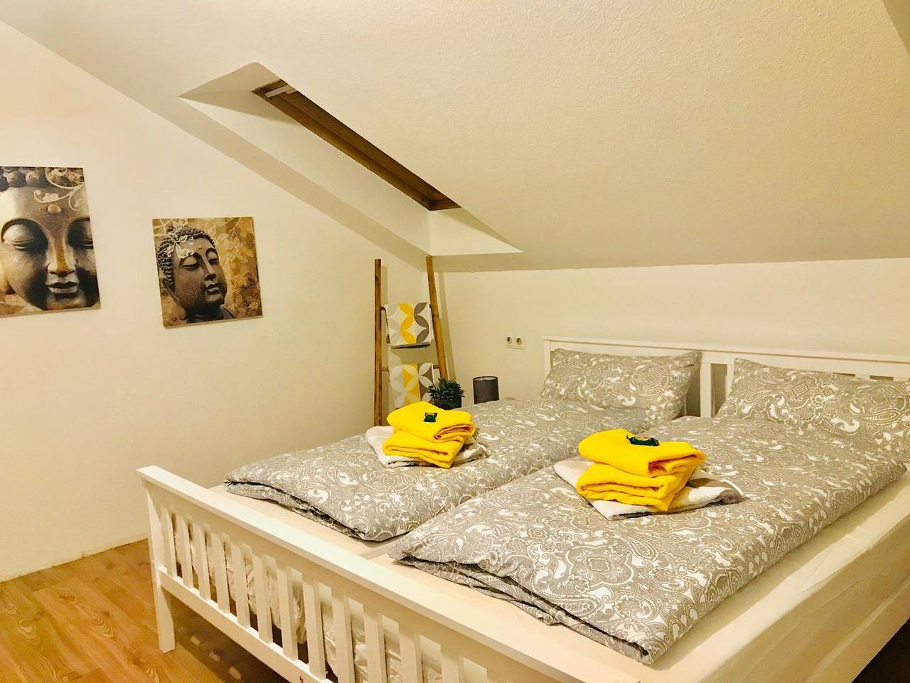 Ganze Wohnung, See Apart 7 - 55qm Ferienglück auf 2 Ebenen mit Balkon in ruhiger Lage in Öhningen, Untersee