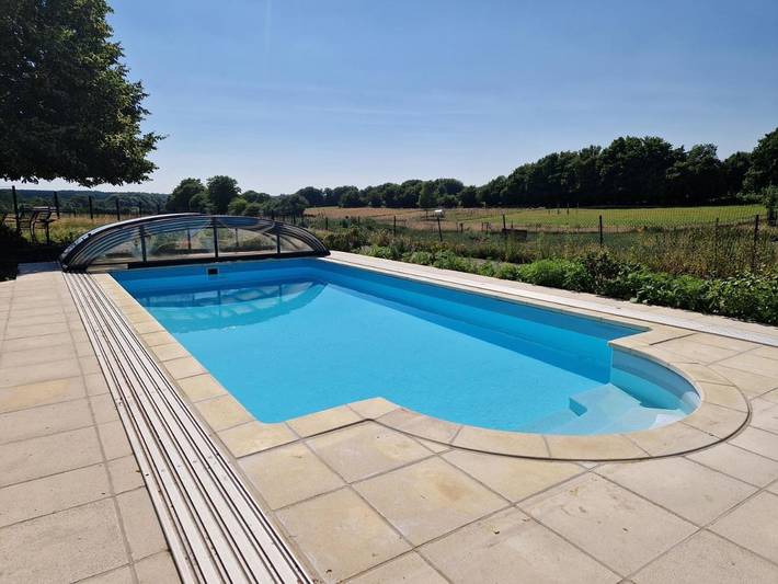 Location de vacances pour 4 personnes, avec piscine ainsi que bassin pour enfant et jardin à Momignies - 3