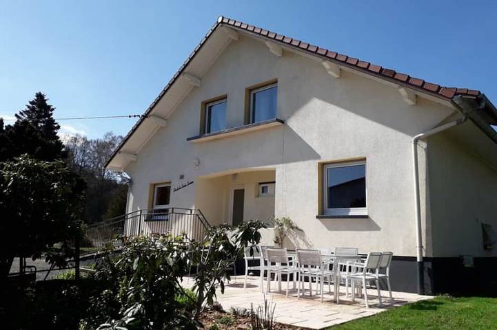 Gîte pour 10 personnes, avec Balcon/Terrasse et Terrasse