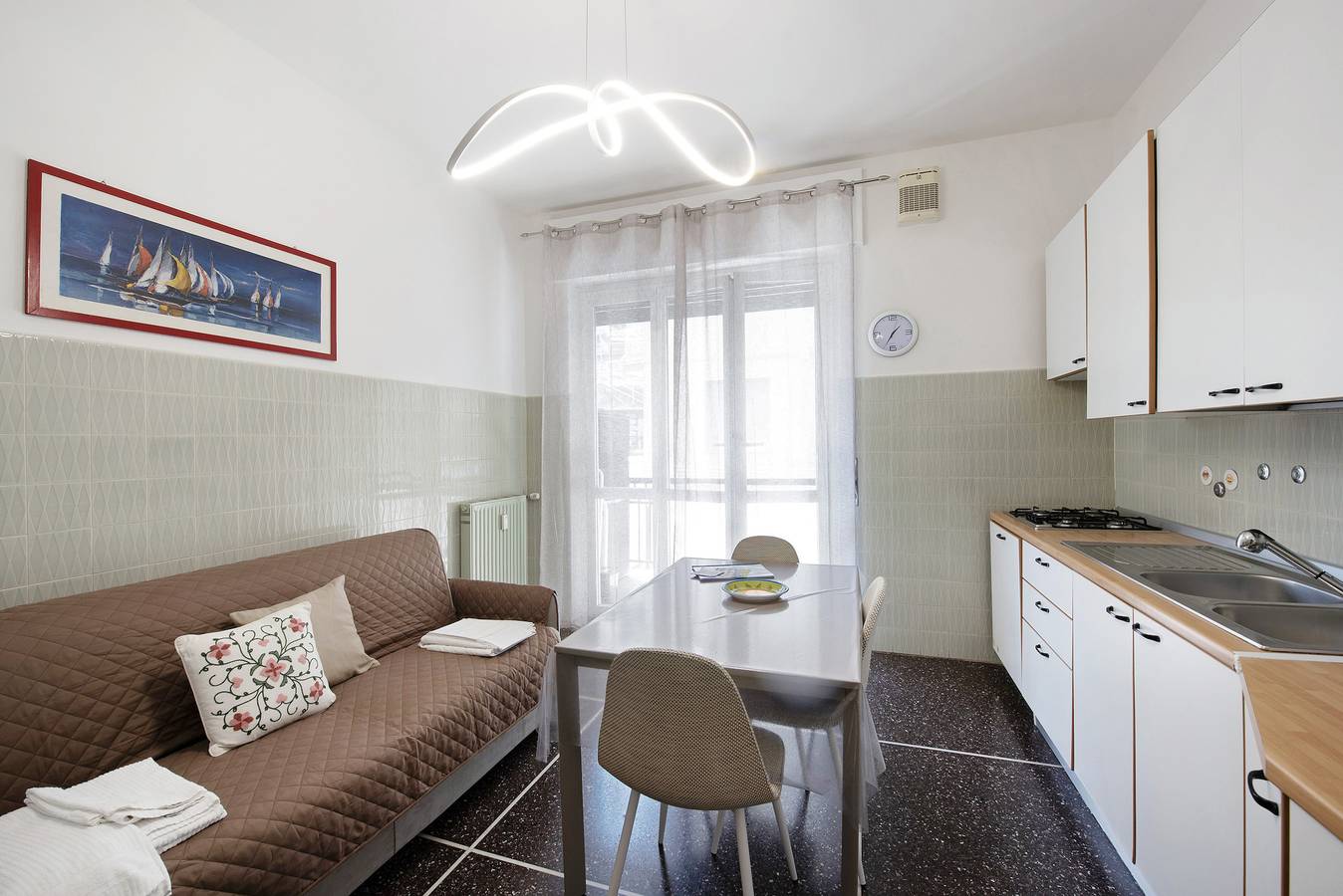 Appartamento intero, Appartamento 'Soleluna' con balcone e Wi-Fi in Arenzano, Riviera di Ponente
